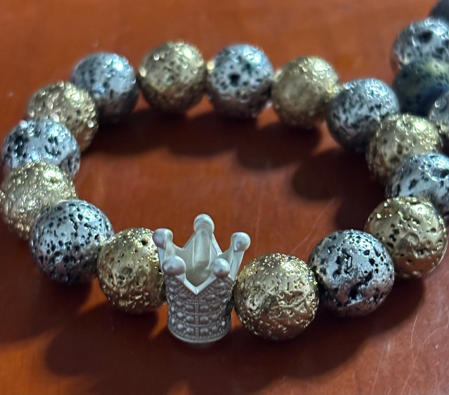 PULSERA ELEGANTE CON CORONA 6 DOLARES, BEAUTIFUL ELEGANT BRACELETS WITH CROWN 6 DOLLARS